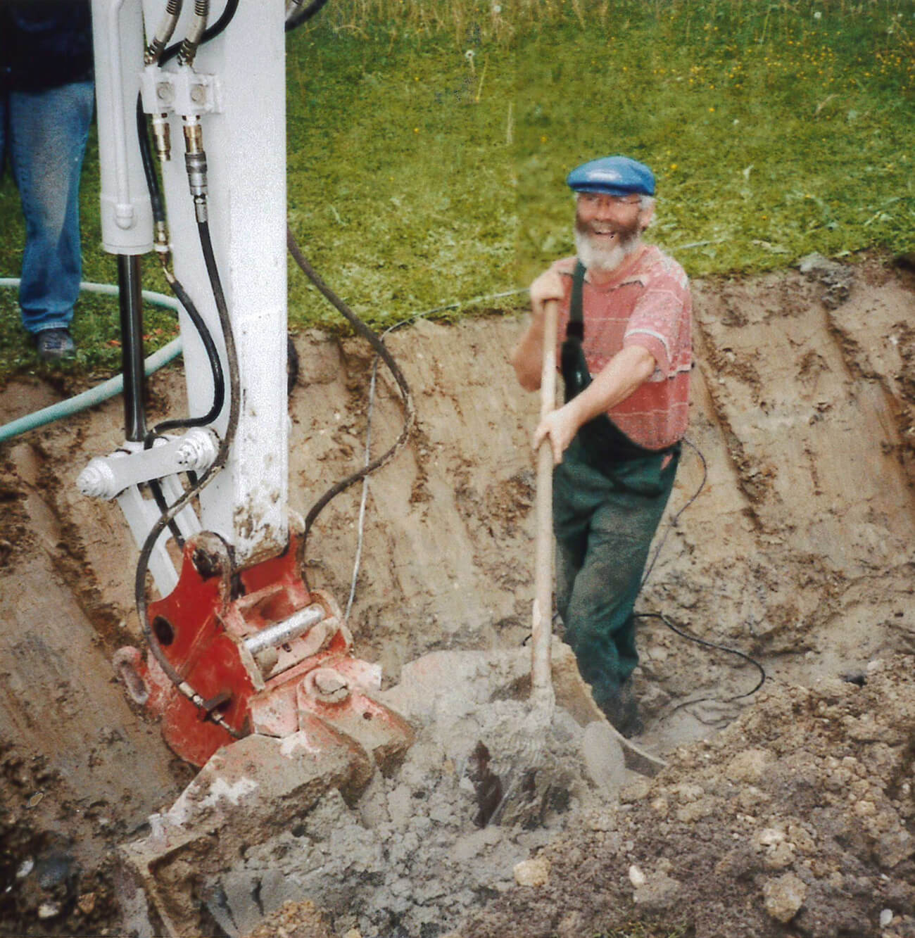 repitz-senior-leitungen-legen-pram